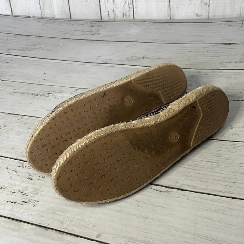 DV Dolce Vita Ottie Navy Woven Espadrilles